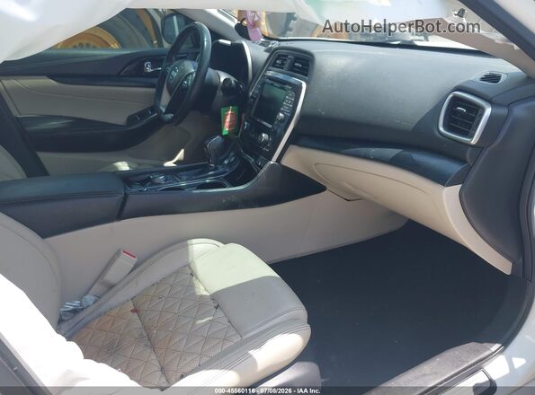 1N4AA6FV8NC504735 2022 NISSAN MAXIMA White Widok wnętrza z przodu