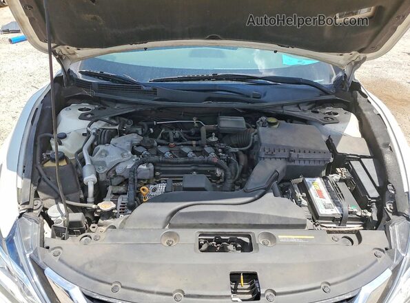 1N4AL3AP0GC156062 2016 NISSAN ALTIMA White Vista interior trasera