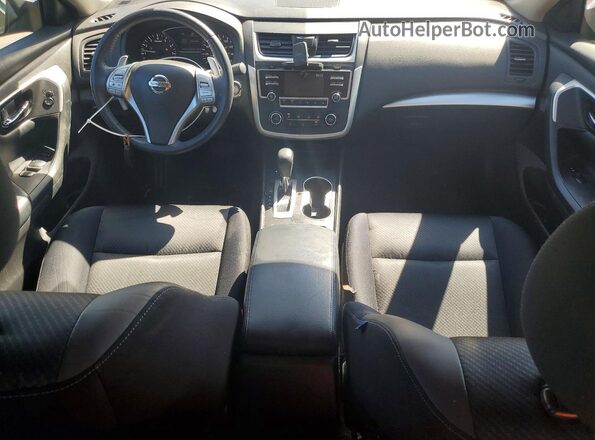 1N4AL3AP0GC184587 2016 NISSAN ALTIMA Красный Вид панели приборов
