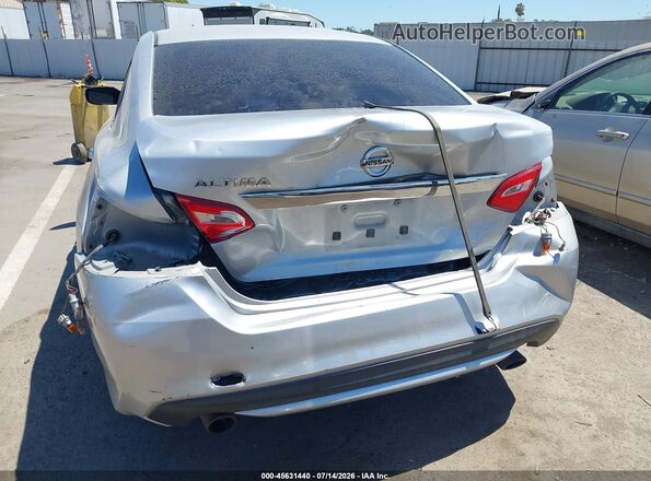 1N4AL3AP0GC224506 2016 NISSAN ALTIMA Silver Widok z przodu
