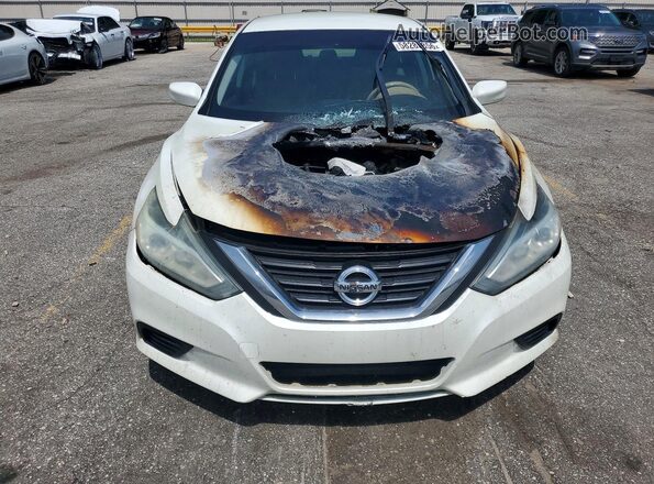 1N4AL3AP0GC226322 2016 NISSAN ALTIMA White Вид спереду