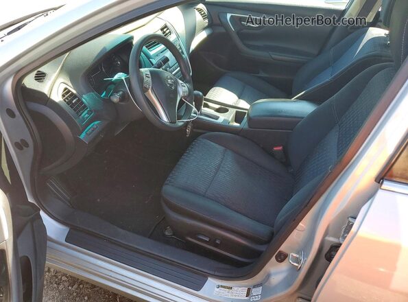 1N4AL3AP0GN313481 2016 NISSAN ALTIMA Silver Front interior view