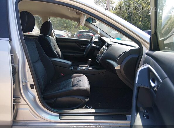 1N4AL3AP0GN322584 2016 NISSAN ALTIMA Silver Front interior view