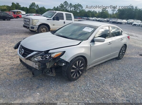 1N4AL3AP0HC161389 2017 NISSAN ALTIMA Silver Vista tres cuartos delantera izquierda