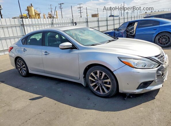 1N4AL3AP0HC171355 2017 NISSAN ALTIMA Silver Delantero derecho