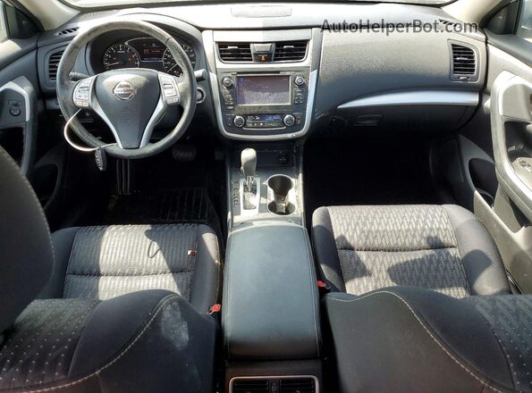 1N4AL3AP0HC171355 2017 NISSAN ALTIMA Silver Vista del salpicadero