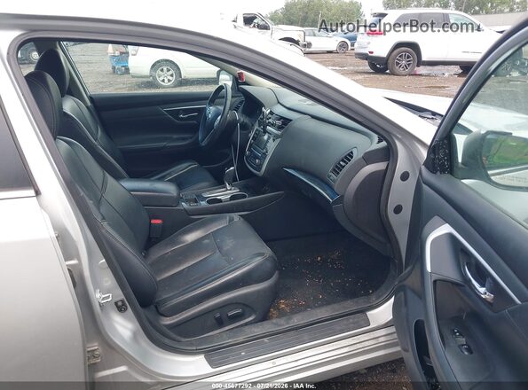 1N4AL3AP0HC205374 2017 NISSAN ALTIMA Silver Vista interior delantera