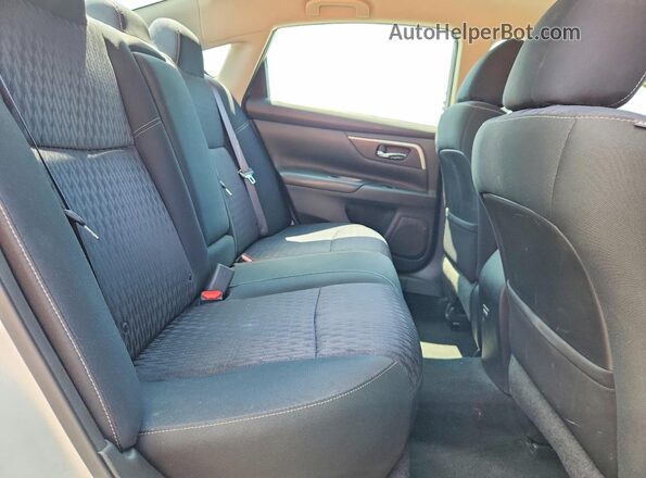 1N4AL3AP0HC278230 2017 NISSAN ALTIMA White Vista de los asientos traseros