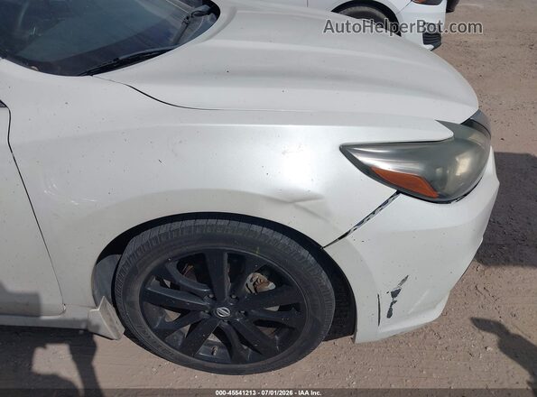 1N4AL3AP0HC298557 2017 NISSAN ALTIMA White Front view