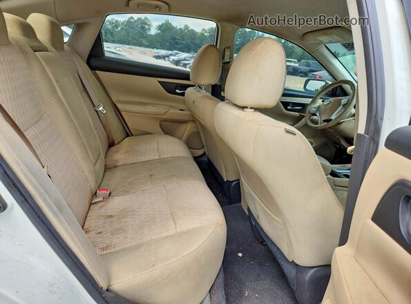 1N4AL3AP0HN313935 2017 NISSAN ALTIMA White Rear seats view