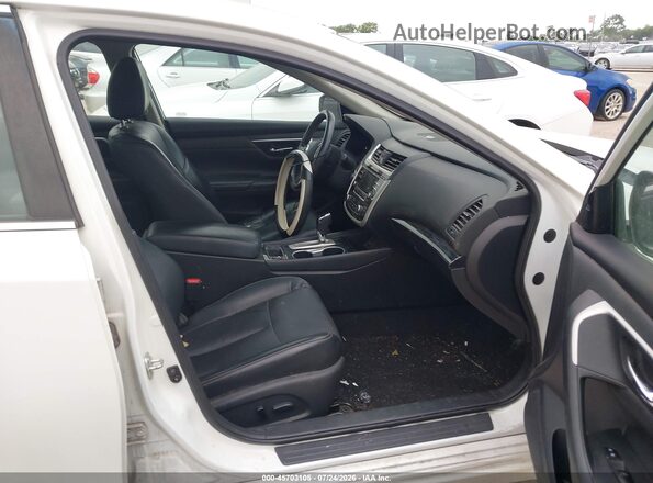 1N4AL3AP0JC161723 2018 NISSAN ALTIMA Белый Вид салона спереди