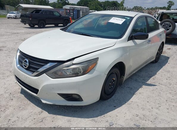 1N4AL3AP0JC165609 2018 NISSAN ALTIMA White Вид спереду