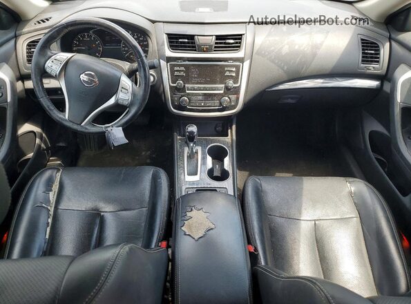 1N4AL3AP0JC198304 2018 NISSAN ALTIMA Серебряный Вид панели приборов
