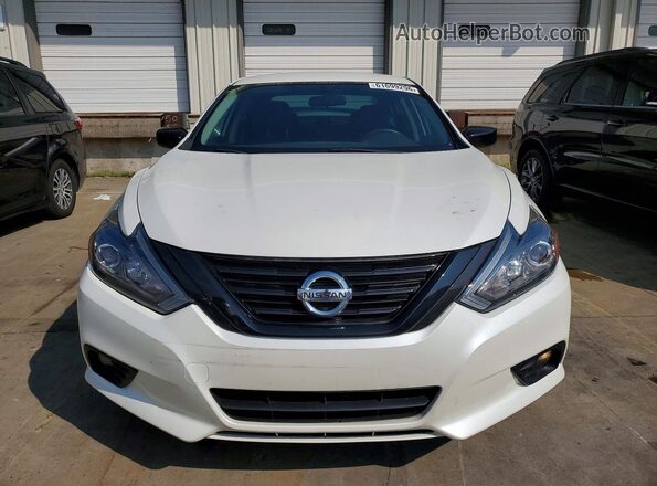 1N4AL3AP0JC209043 2018 NISSAN ALTIMA White Вид спереду