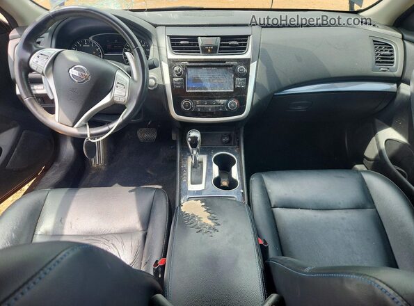 1N4AL3AP0JC471323 2018 NISSAN ALTIMA Black Dashboard view