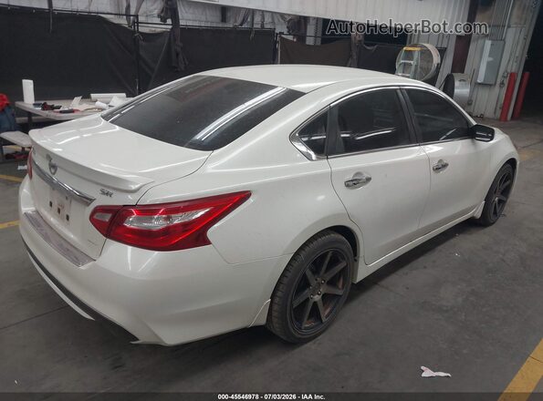 1N4AL3AP1GC208329 2016 NISSAN ALTIMA White Задня права чверть