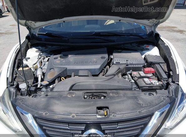 1N4AL3AP1GC227107 2016 NISSAN ALTIMA White Widok z tyłu