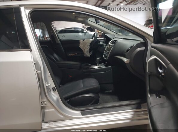 1N4AL3AP1HC115893 2017 NISSAN ALTIMA Серебряный Вид салона спереди