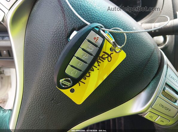 1N4AL3AP1HC214956 2017 NISSAN ALTIMA Белый Вид панели приборов