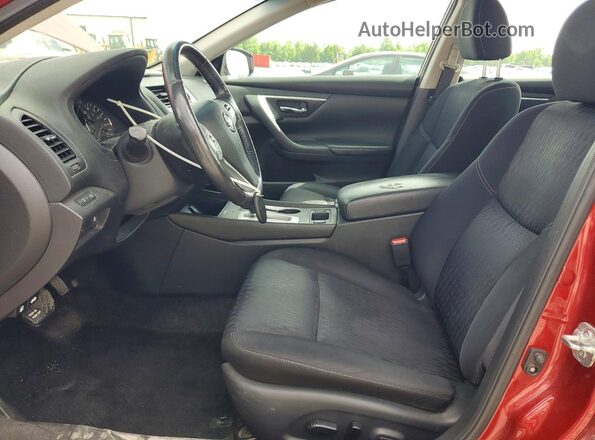 1N4AL3AP1HC482390 2017 NISSAN ALTIMA Бордовый Вид салона спереди