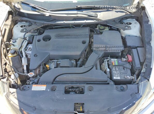 1N4AL3AP1HN310736 2017 NISSAN ALTIMA White Вид задньої частини салону