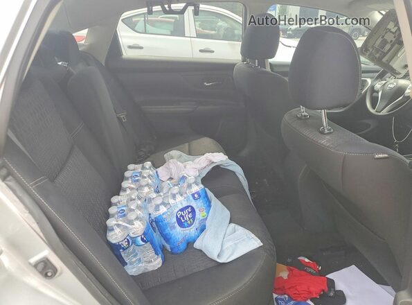 1N4AL3AP1HN314415 2017 NISSAN ALTIMA Silver Widok tylnych siedzeń