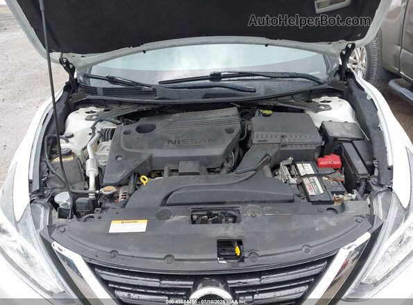 1N4AL3AP1HN335152 2017 NISSAN ALTIMA White Widok z tyłu