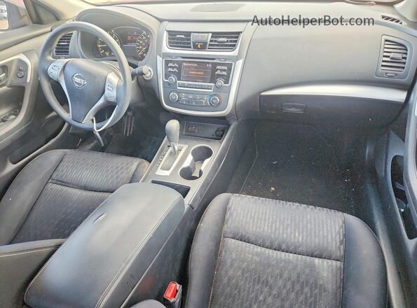1N4AL3AP1HN338908 2017 NISSAN ALTIMA Red Առջևի վահանակի տեսք