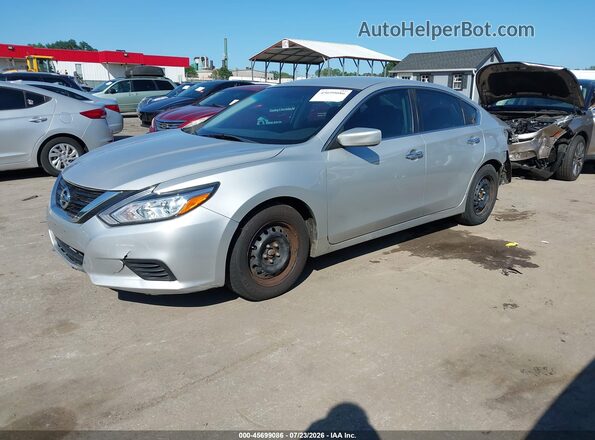1N4AL3AP1JC117102 2018 NISSAN ALTIMA Silver Առջևի ձախ երեք քառորդ տեսարան