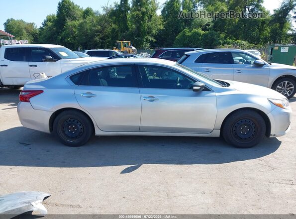 1N4AL3AP1JC117102 2018 NISSAN ALTIMA Silver Սալոնի 360 աստիճան տեսք