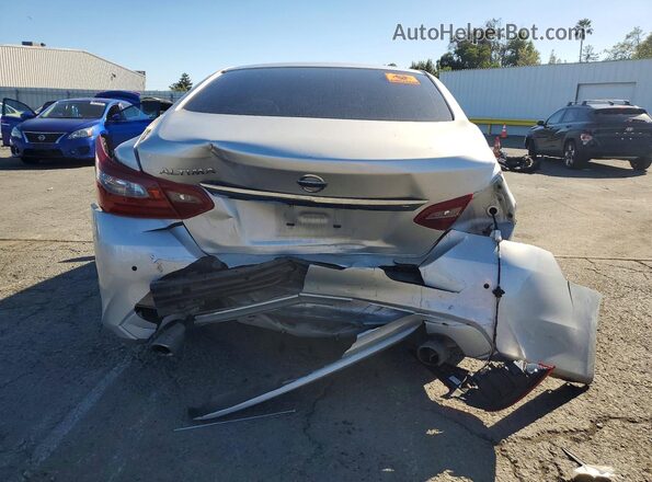 1N4AL3AP1JC120582 2018 NISSAN ALTIMA Silver Հետևի տեսք