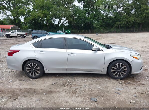 1N4AL3AP1JC150178 2018 NISSAN ALTIMA Silver Вид щитка приладів