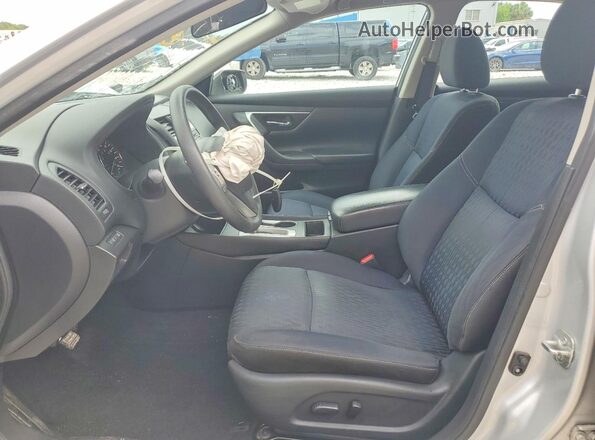 1N4AL3AP1JC157826 2018 NISSAN ALTIMA Silver Вид салону спереду