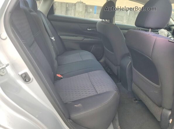 1N4AL3AP1JC157826 2018 NISSAN ALTIMA Silver Вид задніх сидінь