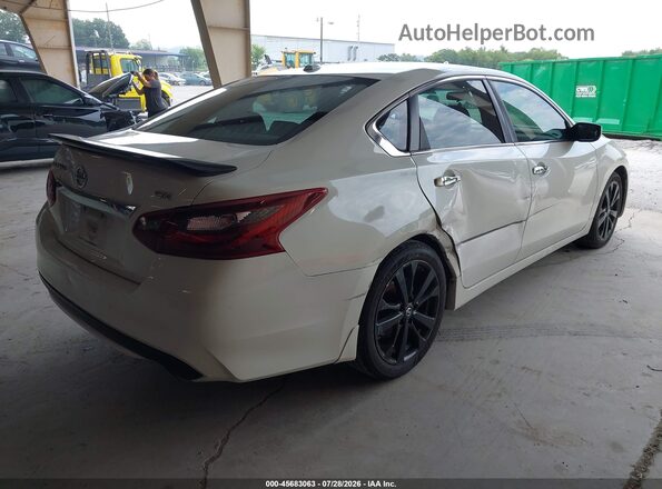 1N4AL3AP1JC186713 2018 NISSAN ALTIMA White Задня права чверть