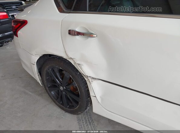 1N4AL3AP1JC186713 2018 NISSAN ALTIMA White 