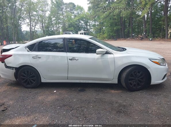 1N4AL3AP1JC202876 2018 NISSAN ALTIMA White Rear interior view