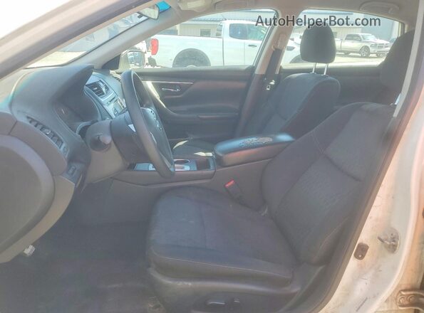 1N4AL3AP1JC208841 2018 NISSAN ALTIMA White Widok wnętrza z przodu