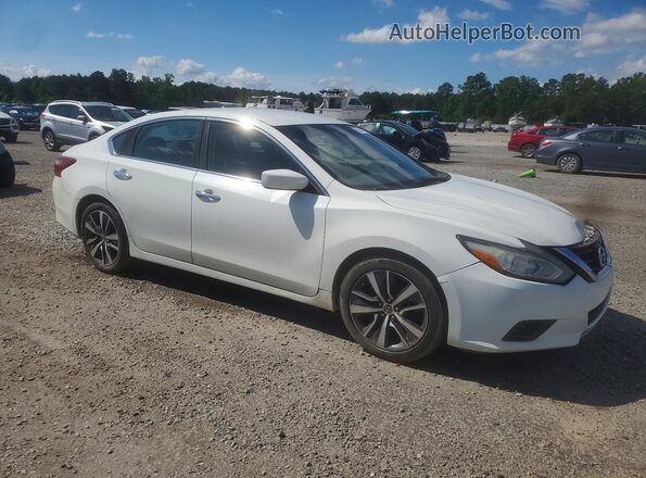 1N4AL3AP1JC208841 2018 NISSAN ALTIMA White Przód prawy