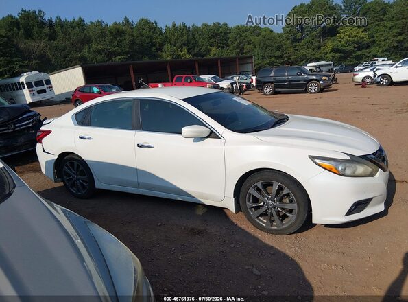 1N4AL3AP1JC244982 2018 NISSAN ALTIMA Белый Вид задней части салона