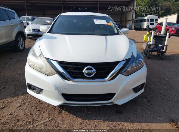 1N4AL3AP1JC244982 2018 NISSAN ALTIMA Белый Вид щитка приборов