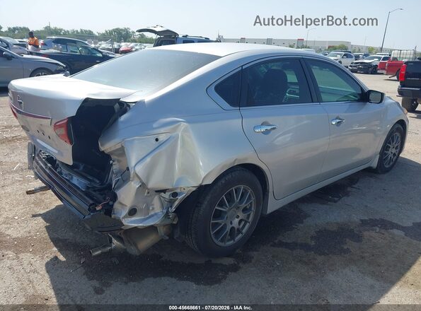 1N4AL3AP1JC287928 2018 NISSAN ALTIMA Серебряный Задняя правая четверть
