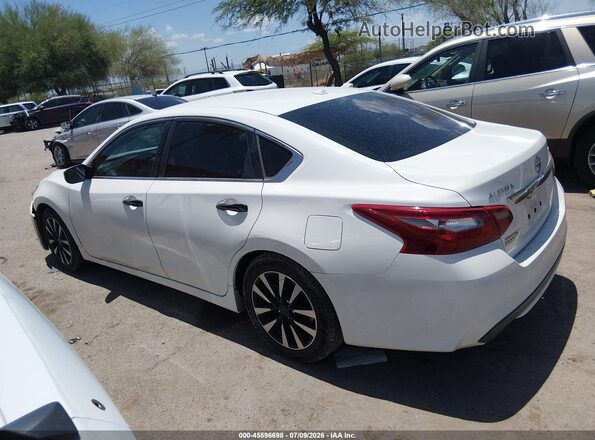 1N4AL3AP1JC296855 2018 NISSAN ALTIMA White Widok wnętrza z tyłu