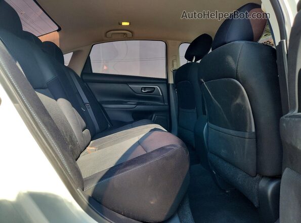 1N4AL3AP2GC267051 2016 NISSAN ALTIMA White Vista de los asientos traseros