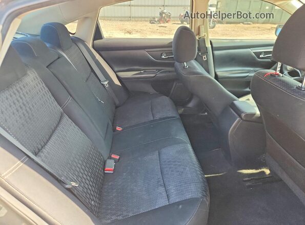 1N4AL3AP2GN338110 2016 NISSAN ALTIMA Gray Rear seats view