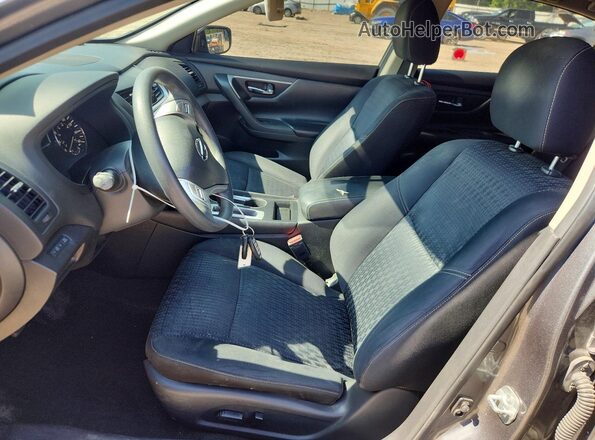 1N4AL3AP2GN338110 2016 NISSAN ALTIMA Gray Front interior view