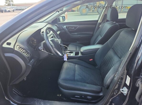 1N4AL3AP2HC113697 2017 NISSAN ALTIMA Черный Вид салона спереди