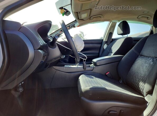 1N4AL3AP2HC117796 2017 NISSAN ALTIMA Серебряный Вид салона спереди