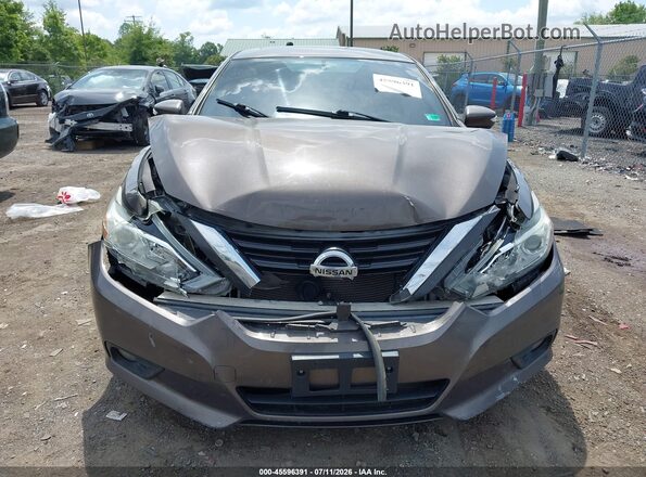 1N4AL3AP2HC204324 2017 NISSAN ALTIMA Brown Вид панелі приладів