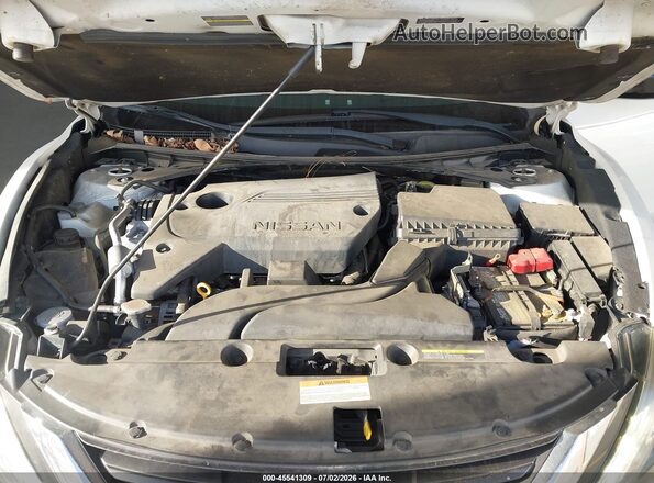 1N4AL3AP2HC214965 2017 NISSAN ALTIMA White Rear view